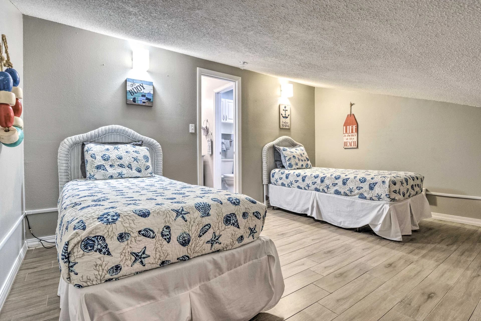 Well-Appointed Family Condo on Miramar Beach! - Photo 7