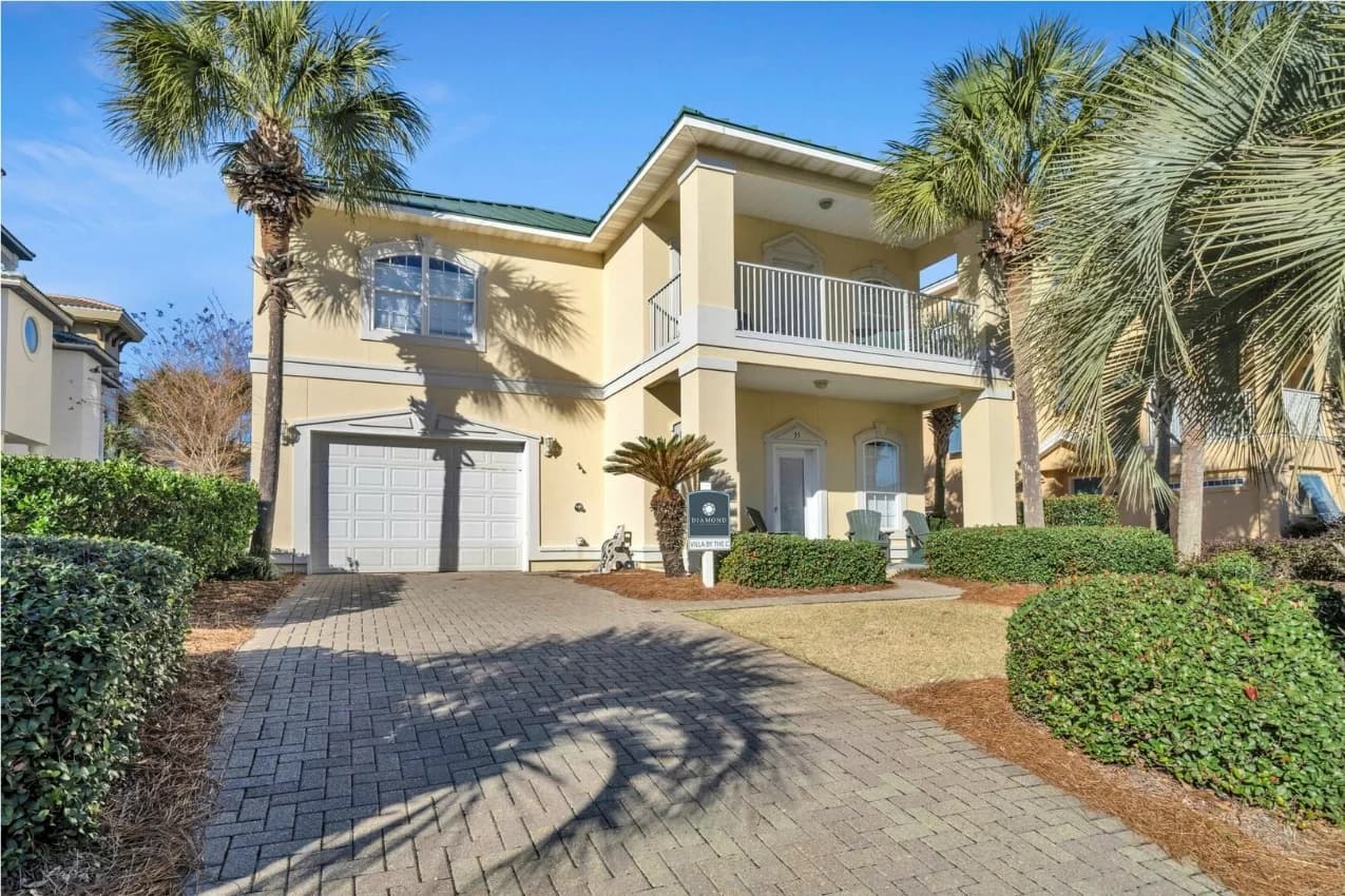 35 St Martin Court