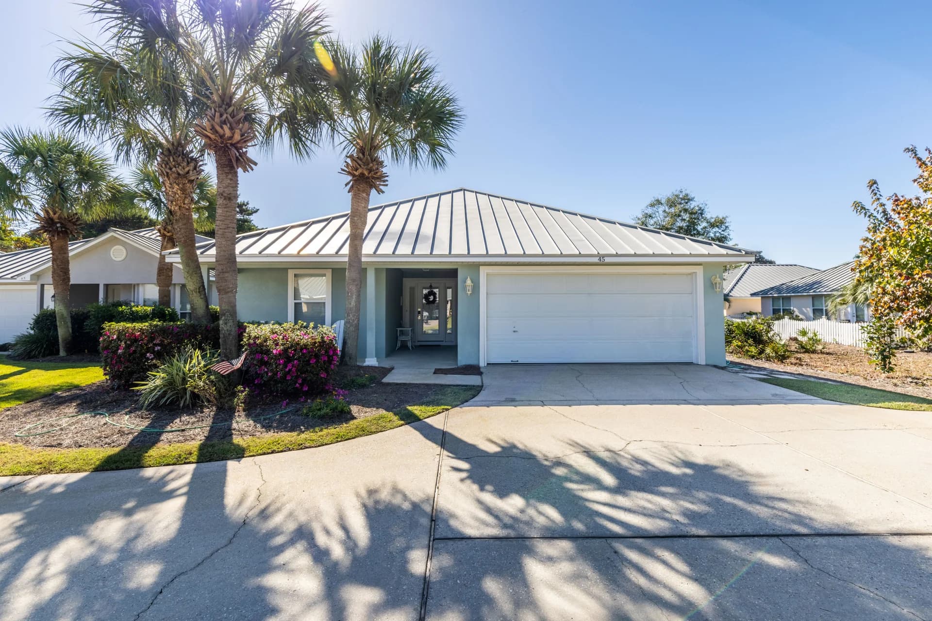 Large Private Beach! Pickleball! Pools! Hot Tub! Grills! Beach Service Included!